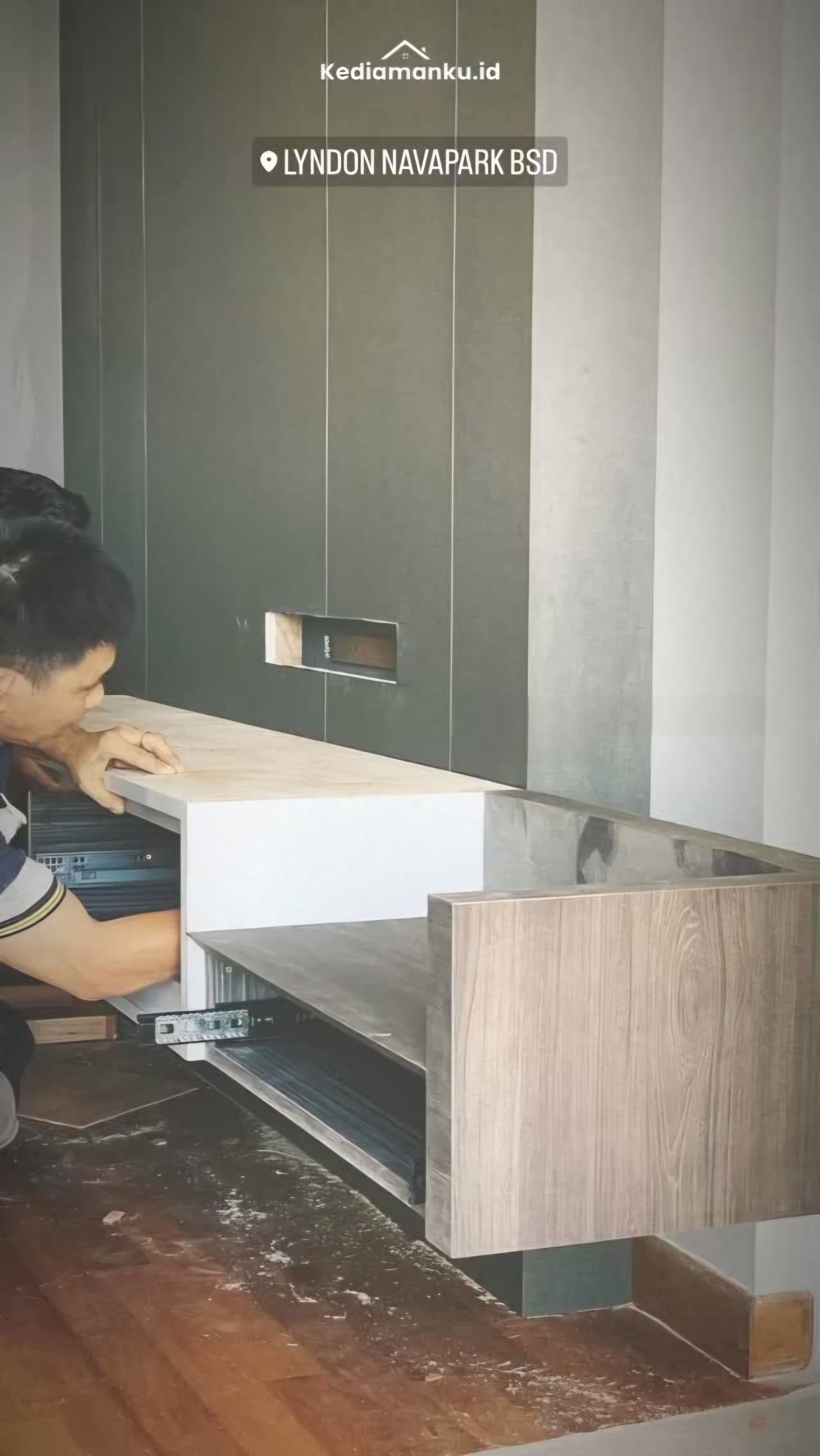 Pemasangan kabinet dan laci